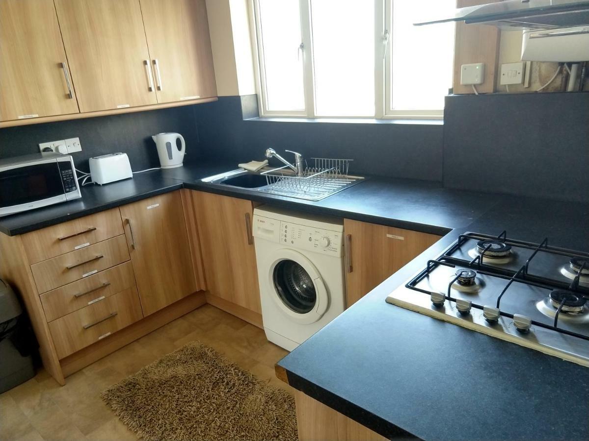 Rowe Gardens - Self Catering - Guesthouse Style - Comfortable Twin Or Double Rooms - Quiet Residential Area Workington Buitenkant foto